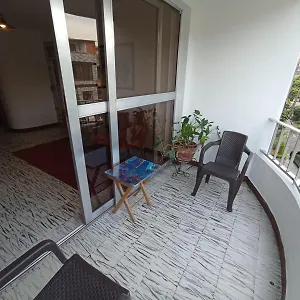 Con Bano Privado Coliving Central Cerca A Plaza Mayor Cerro Nutibara Unicentro Pensión