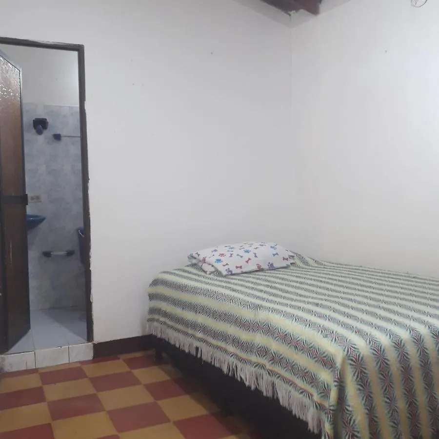 Prado Hospedaje Medellín 0*,  Kolombiya